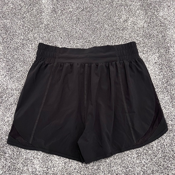 Women’s Sz LARGE Vitality Shorts 2.5” - Picture 2 of 4